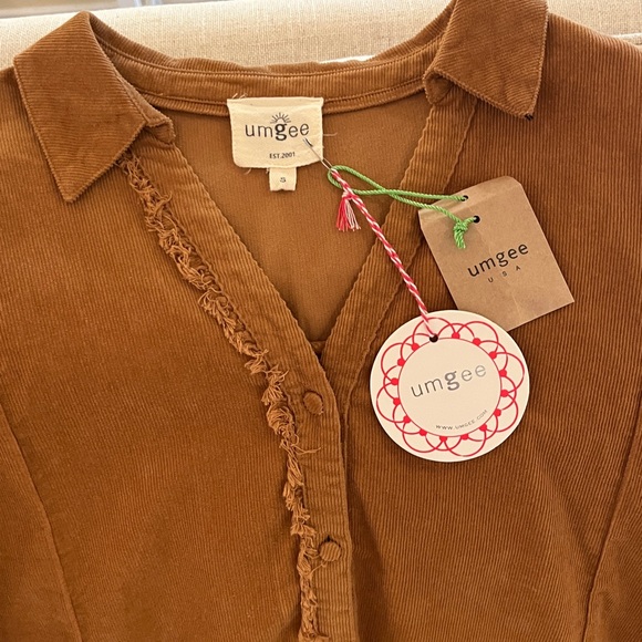 NWT - Umgee Rust Peplum Ruffle Button-Front Tunic - Picture 2 of 2